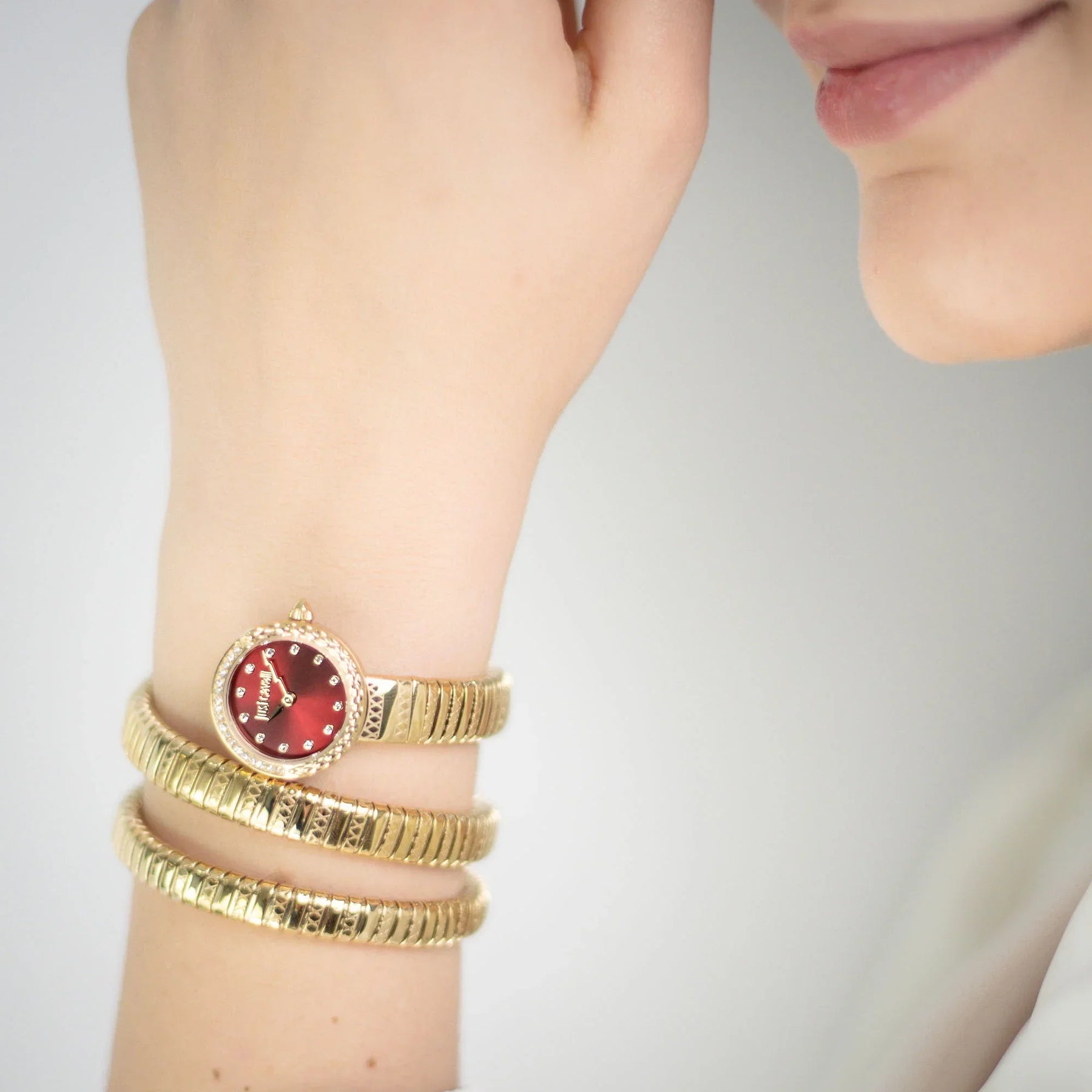 Enchanting Yellow Gold Red