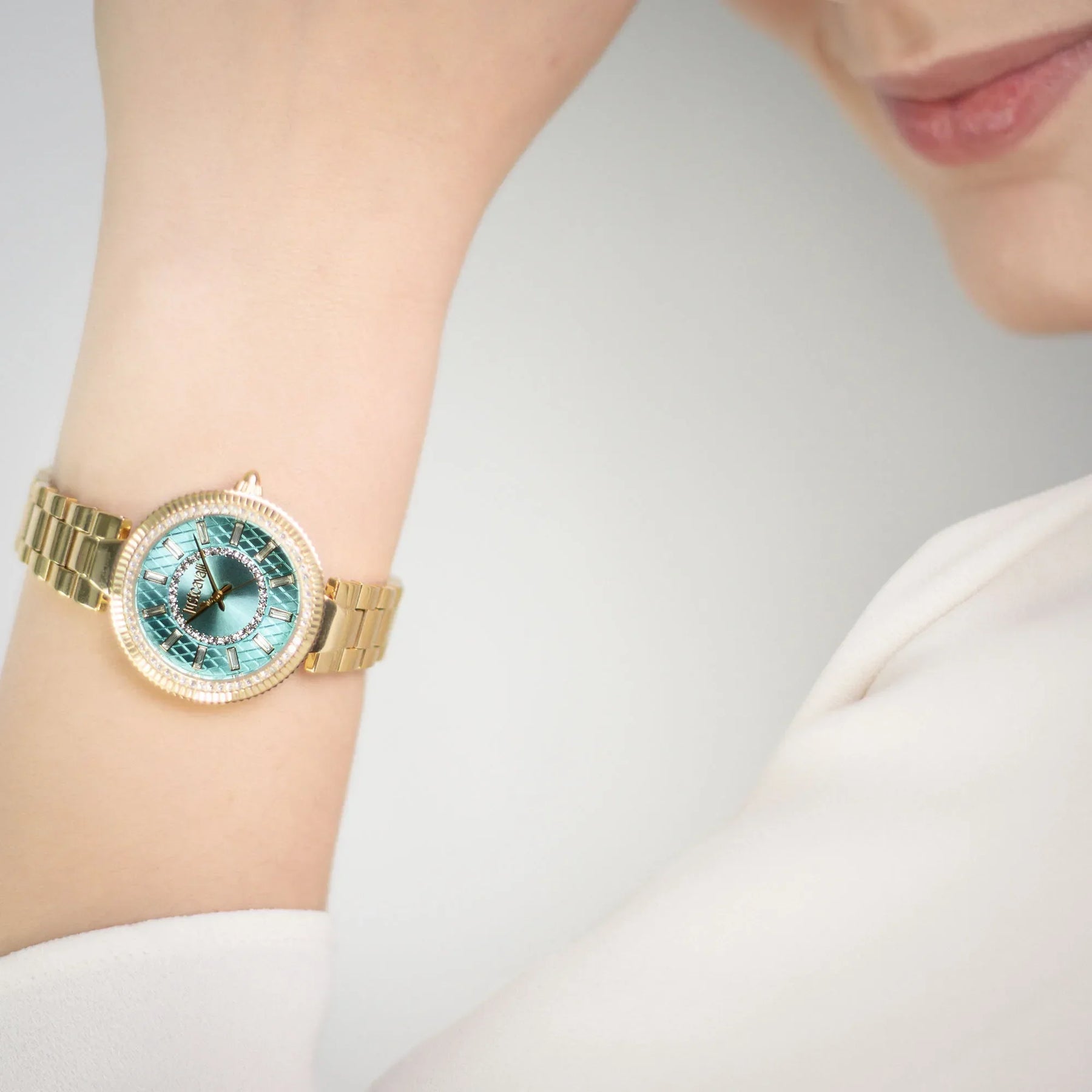 Ostentatious Yellow Gold Turquoise