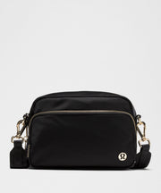 Lululemon Everywhere Crossbody Bag 2L *Metal Hardware