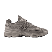 New Balance 1000 Silver Distressed