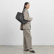 DeMellier The New York mocha small grain