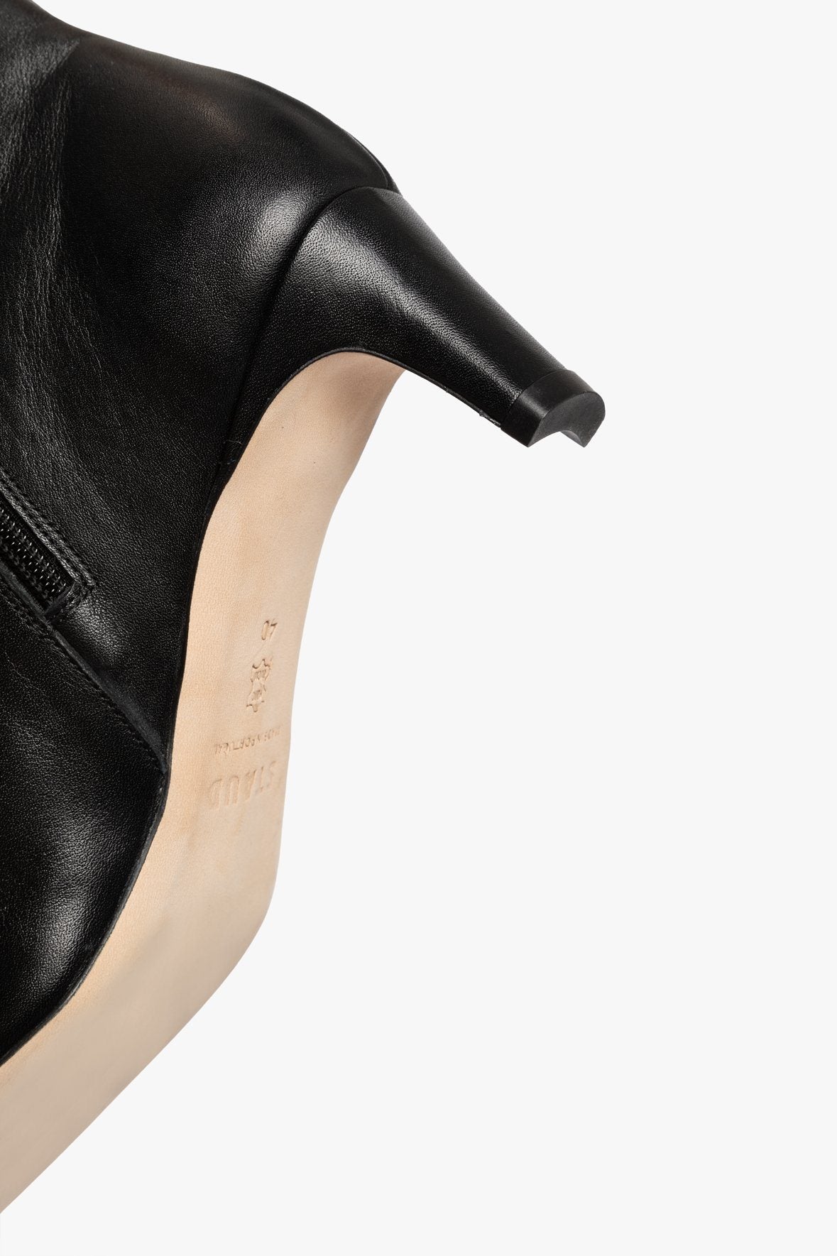 WALLY ANKLE BOOT BLACK