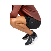 On Performance Hybrid Shorts Black