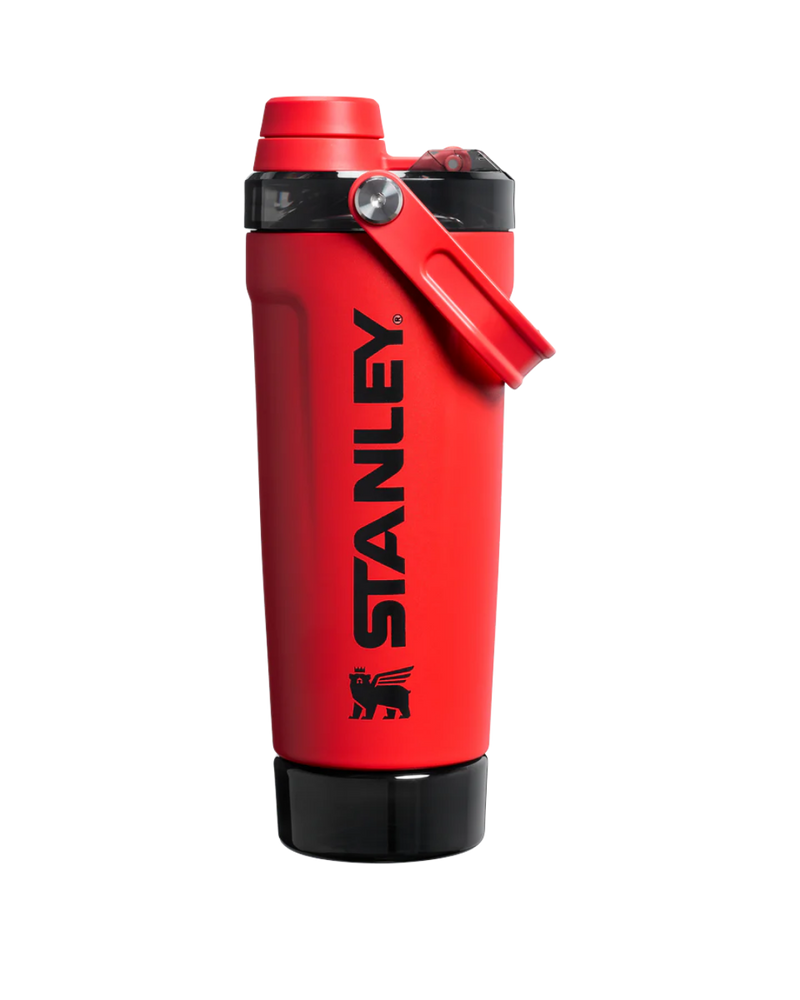 The Vitalize Shaker Bottle 20 OZ Chili Black