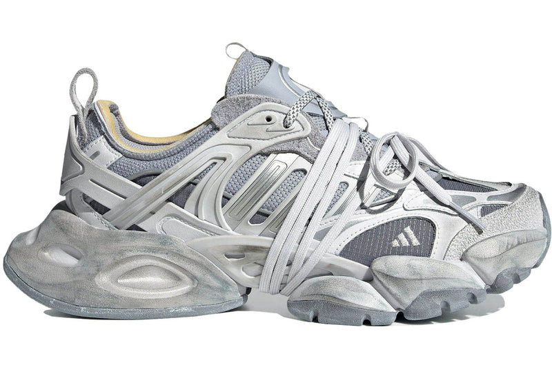 adidas XLG Runner Deluxe Gray