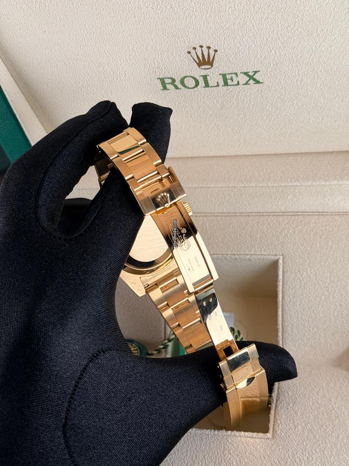 Rolex | Submariner | 116618LN | Yellow gold | 40 mm | Yellow gold | Black | Automatic