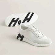 Bouncing sneaker