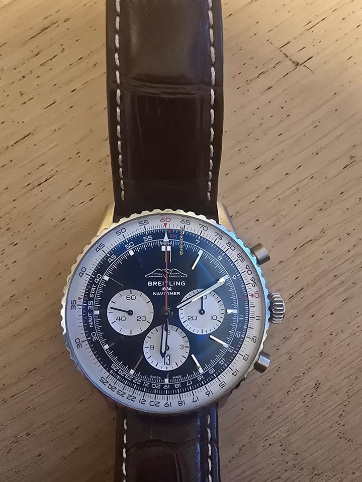 Breitling Navitimer B01 Chronograph 46 Superbe Breitling Navitimer B01