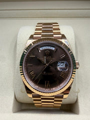 Rolex | Day-Date | 228235 | Rose gold | 40 mm | Rose gold | Brown | Automatic