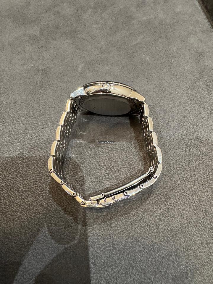 Omega De Ville