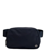 Lululemon Everywhere Belt Bag 1L True Navy
