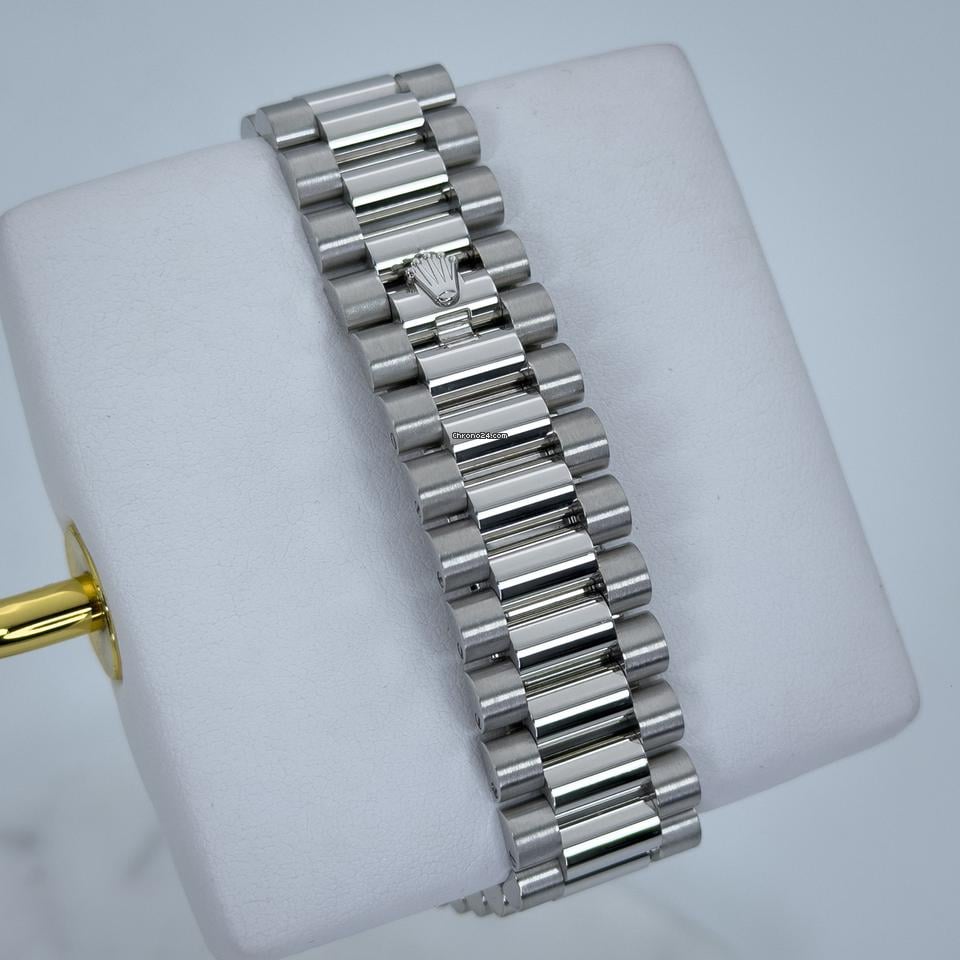 Rolex | Day-Date | 228236 | Platinum | 40 mm | Platinum | Meteorite | Automatic