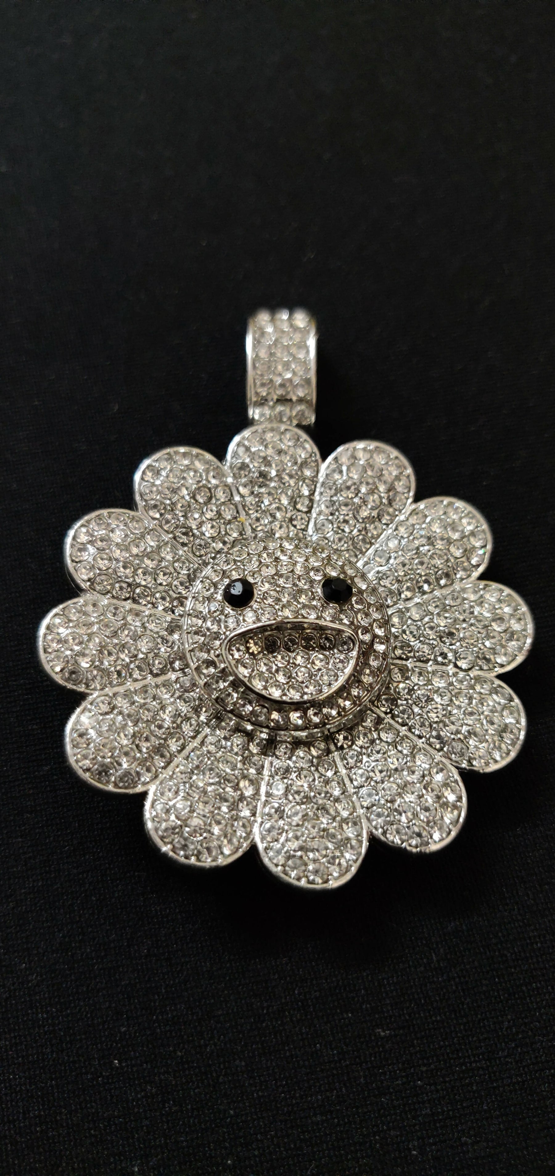 MURAKAMI FLOWER ICED OUT PENDANT (SILVER)