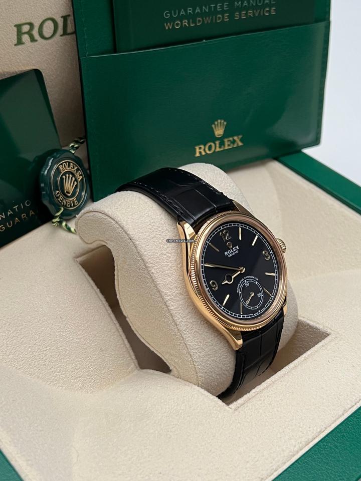 Rolex | 1908 | 52508 | Yellow gold | 39 mm | Crocodile skin | Black
