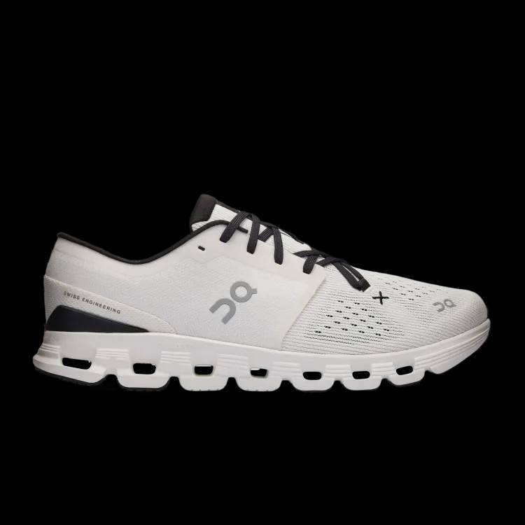 Cloud x 4 Ivory/Black On Running