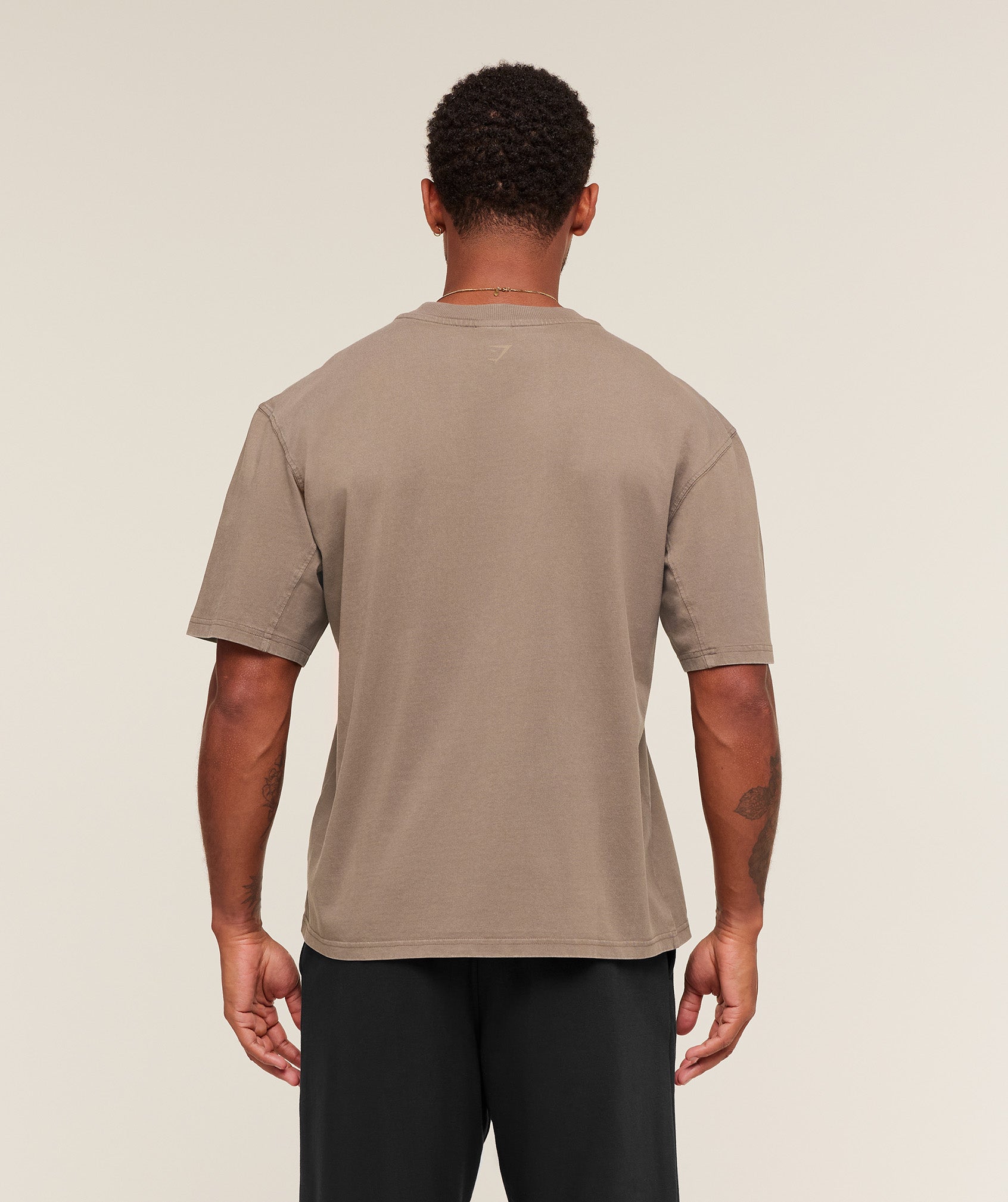 Gymshark Collegiate Washed T-Shirt oversized fit Soft Brown