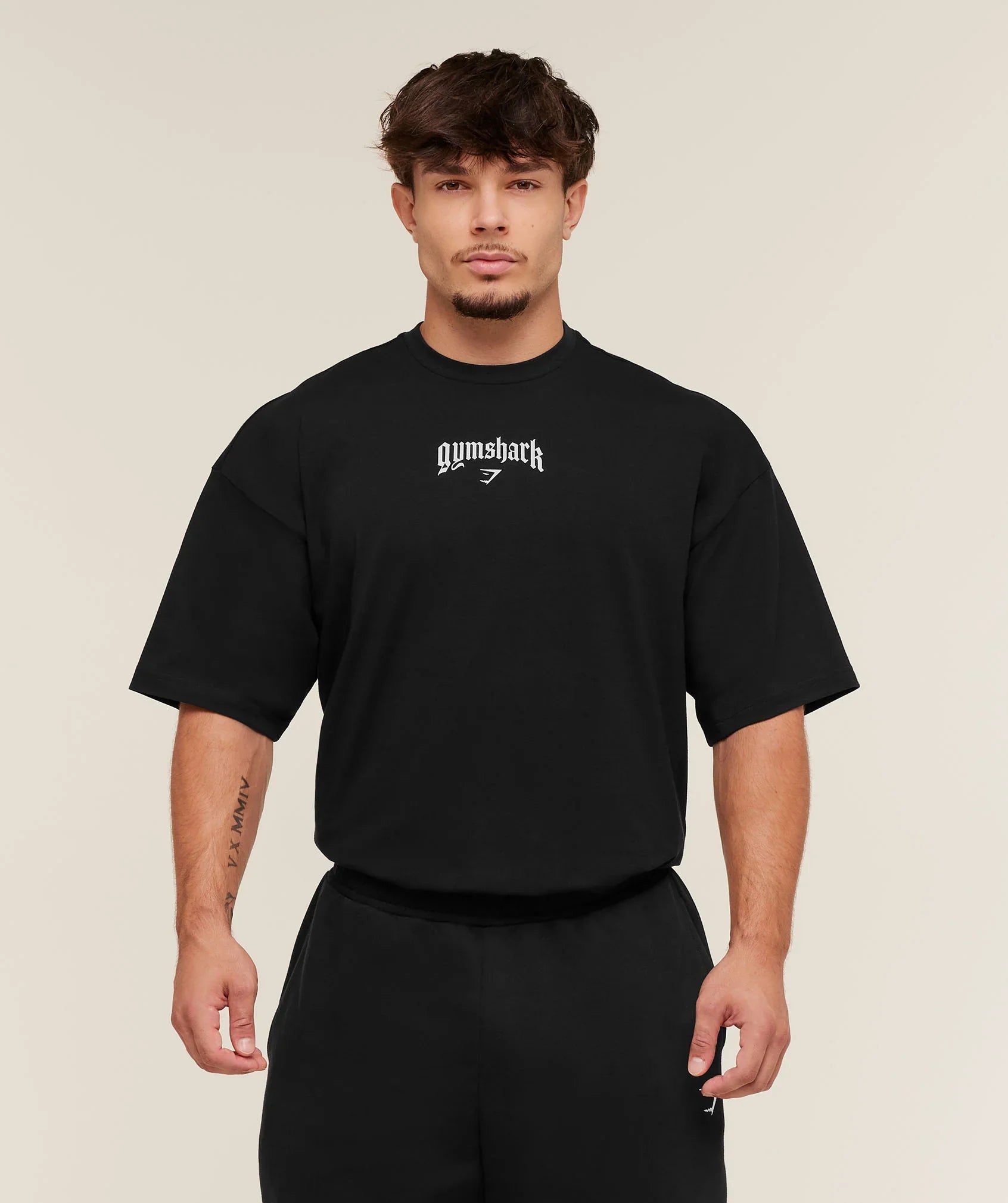 Gymshark Outline Graphic T-Shirt oversized fit Black