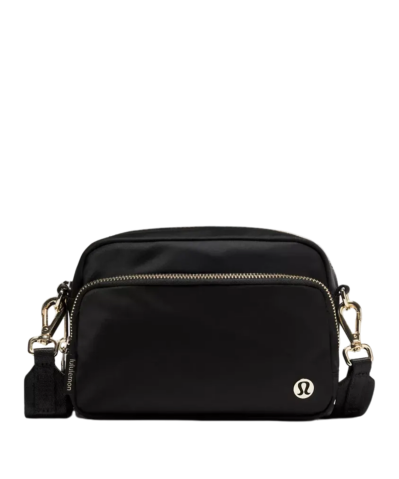 Lululemon Everywhere Crossbody Bag 2L Metal Hardwar Black/Golde