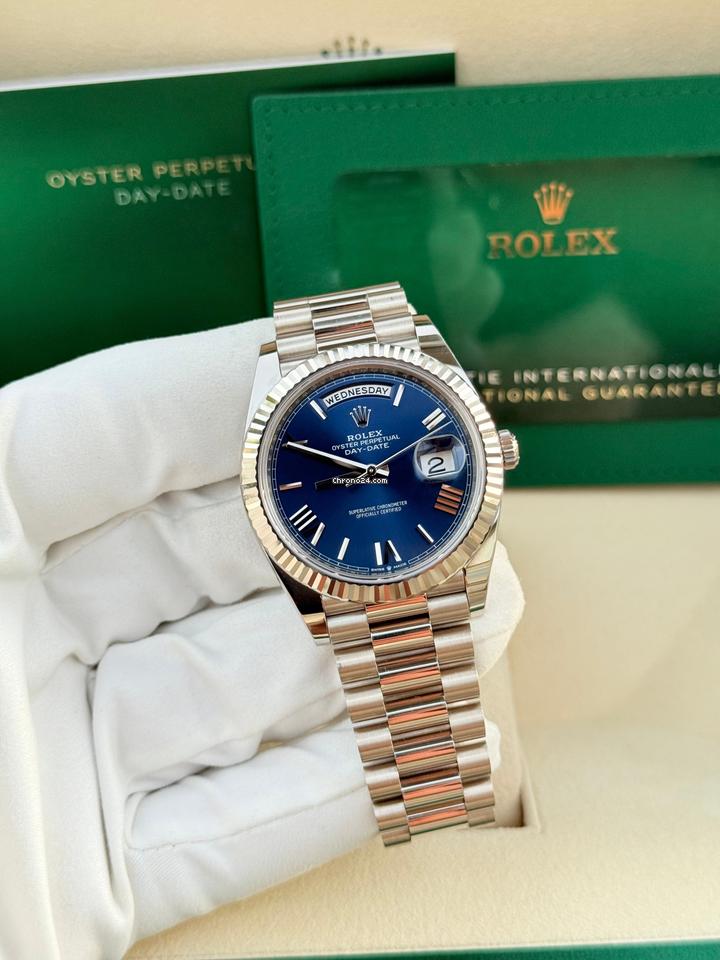 Rolex | Day-Date | 228239 | White gold | 40 mm | White gold | Blue | Automatic