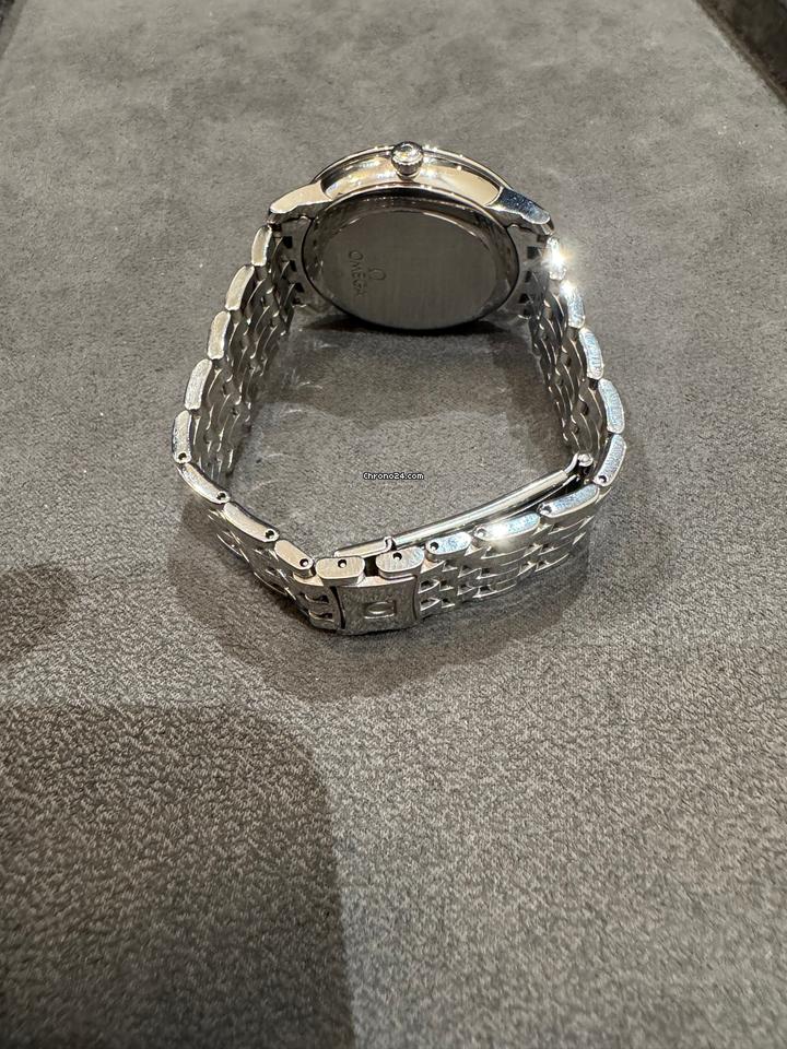 Omega De Ville