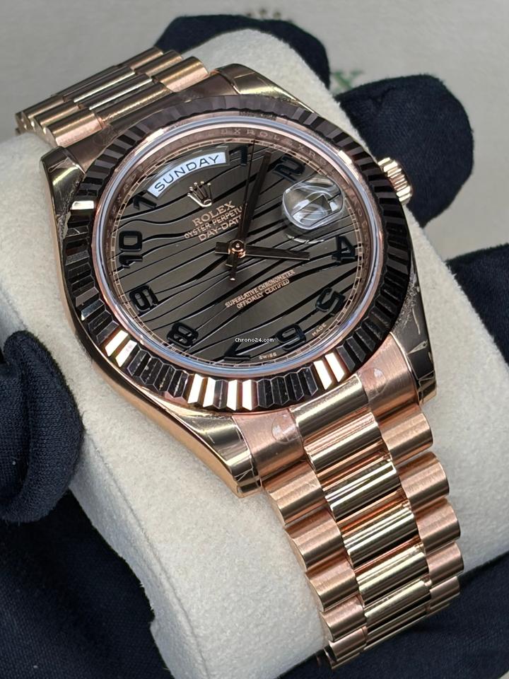 Rolex | Day-Date | 218235 | Rose gold | 41 x 49 mm | Rose gold | Brown | Automatic