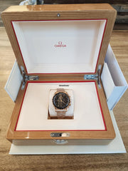 Omega Speedmaster Professional Moonwatch Co-Axial Master Chronometer New never worn full set all links included