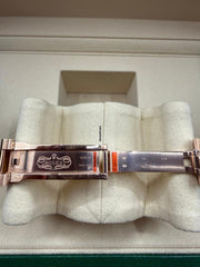Rolex | Day-Date | 228235 | Rose gold | 40 mm | Rose gold | Brown | Automatic