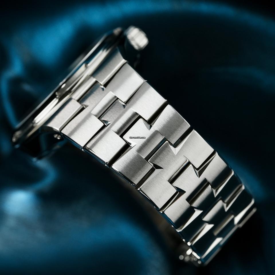 Vacheron Constantin Overseas