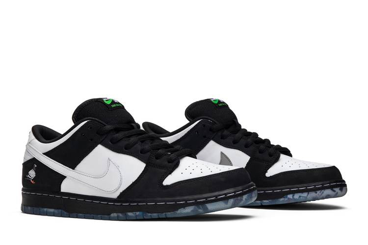 SB Dunk Low Panda Pigeon