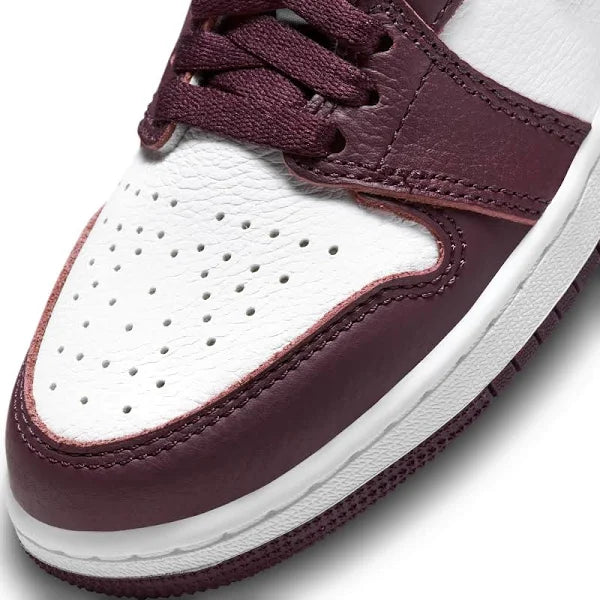 Air Jordan 1 Retro High Bordeaux