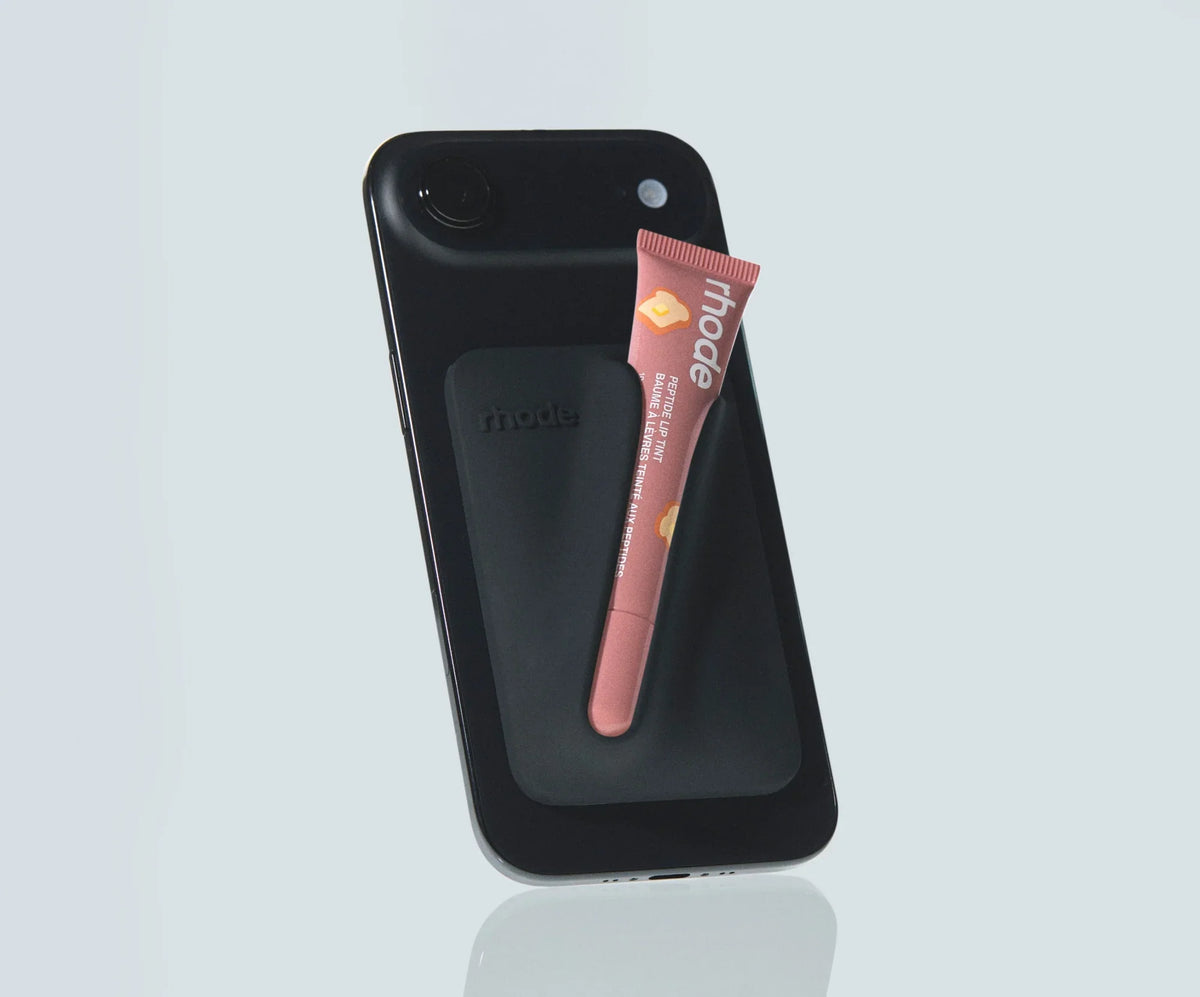 snap-on lip case Lip holder with MagSafe