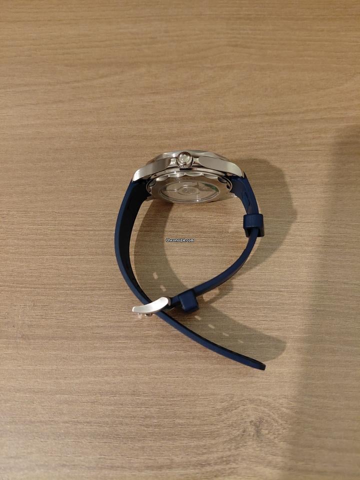 Omega Seamaster Diver 300 M210.32.42.20.03.001