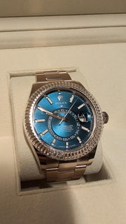 Rolex | Sky-Dweller | 336935 | 42 mm | Rose gold | Blue | Manual winding