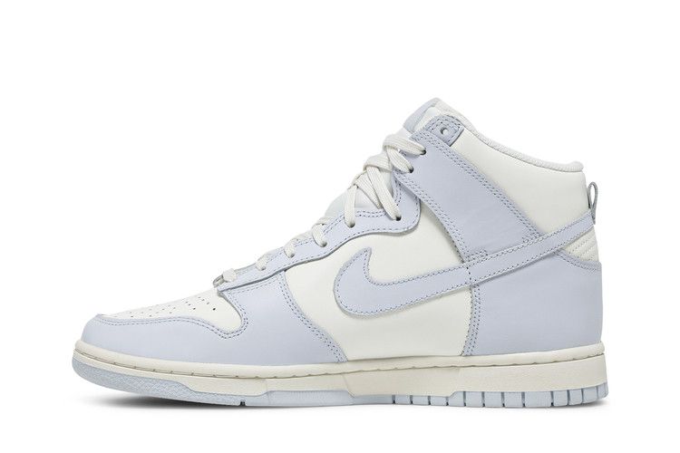Wmns Dunk High Football Grey