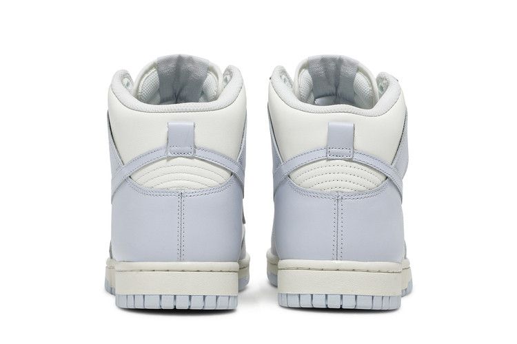 Wmns Dunk High Football Grey