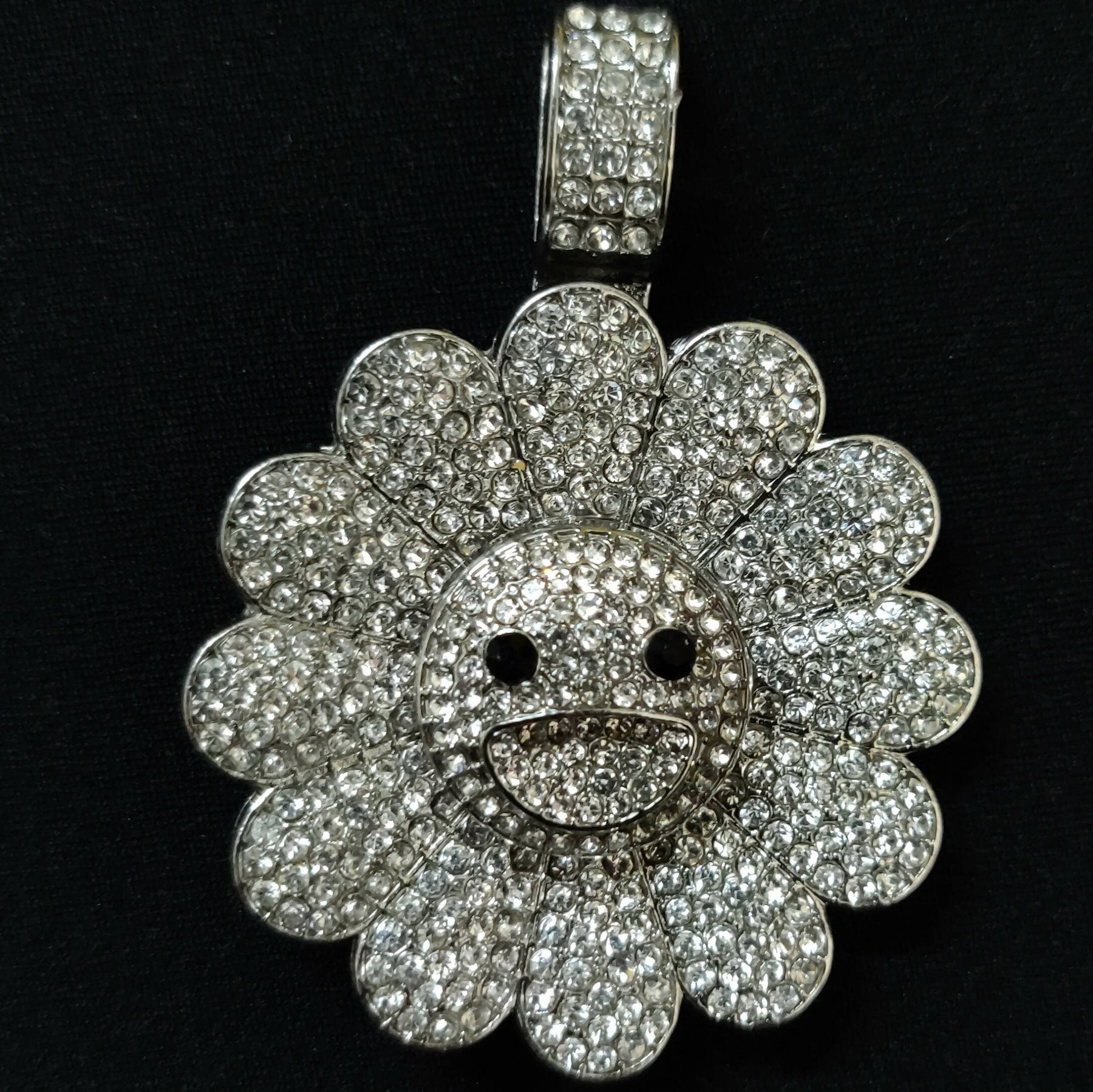 MURAKAMI FLOWER ICED OUT PENDANT (SILVER)