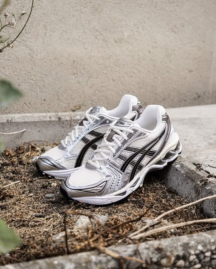 ASICS